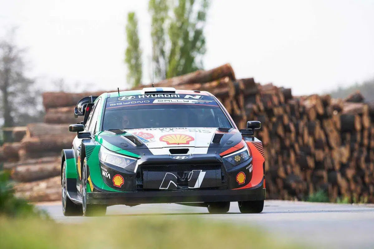 WRC Croazia D1. Neuville, Hyundai, in testa, Ogier e Rovanpera in Ritardo (10)