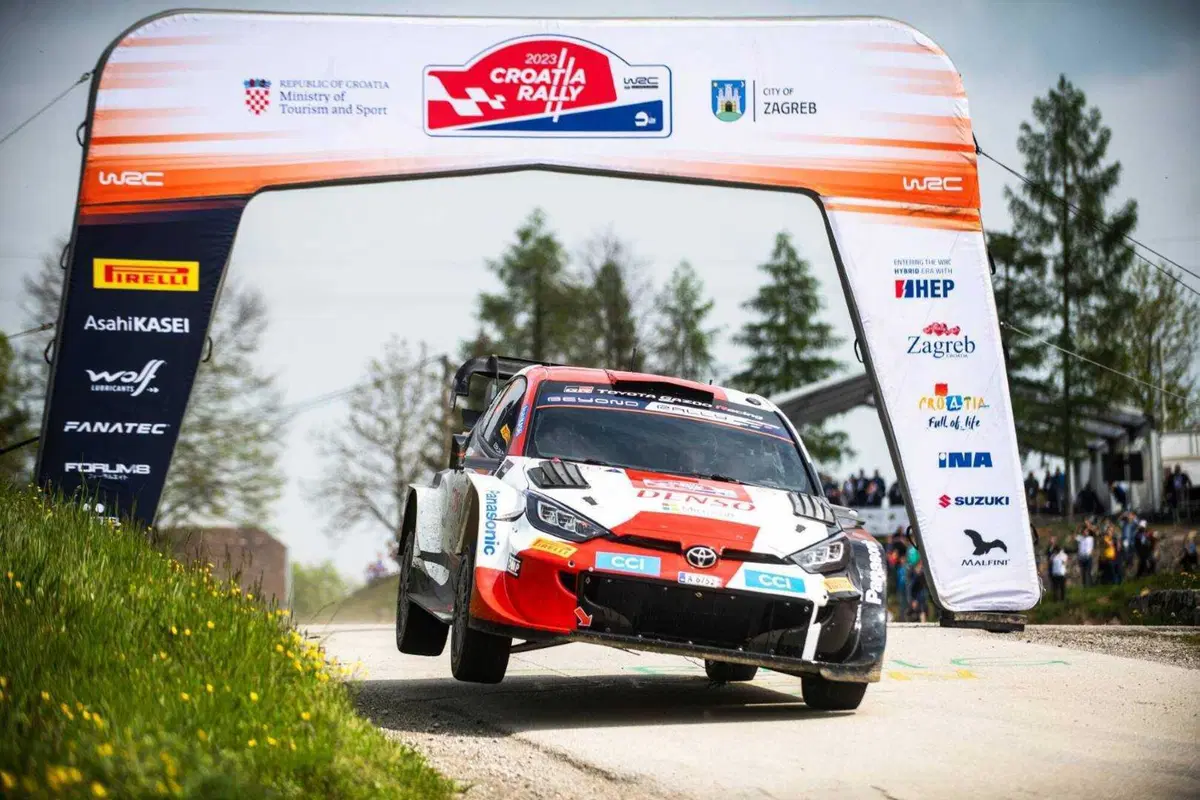 WRC Croazia. Evans, Toyota, Vince e Raggiunge Ogier in Testa al Mondiale (3)