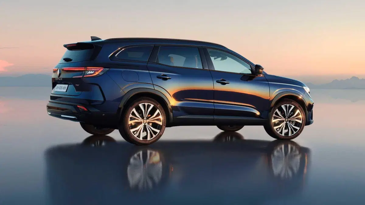 Renault Espace (2023-->>) (11)