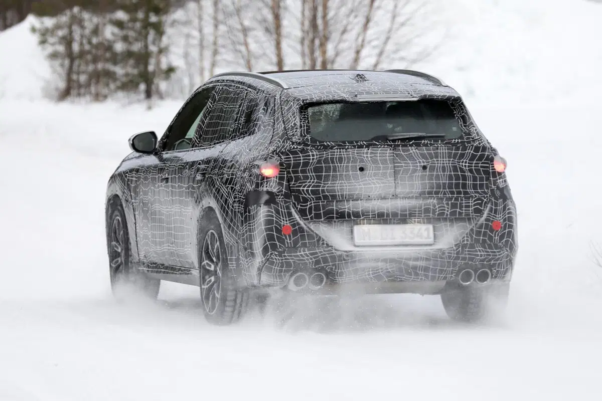 BMW X3 2023, la nuova generazione è in arrivo [Foto Spia] (5)