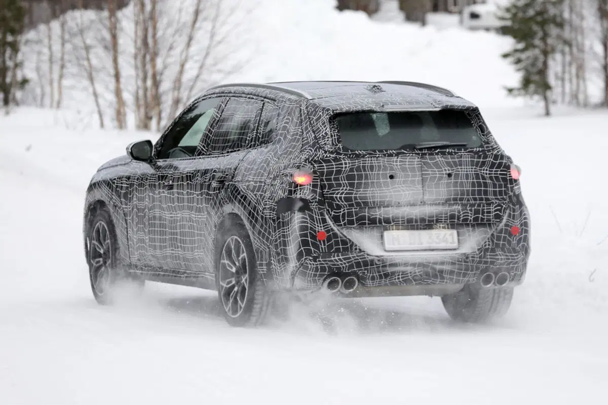 BMW X3 2023, la nuova generazione è in arrivo [Foto Spia] (10)