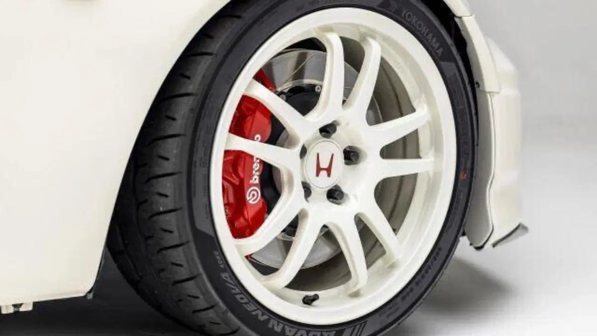 Metti insieme una Honda S2000 e una Civic Type R: restomod californiano (4)