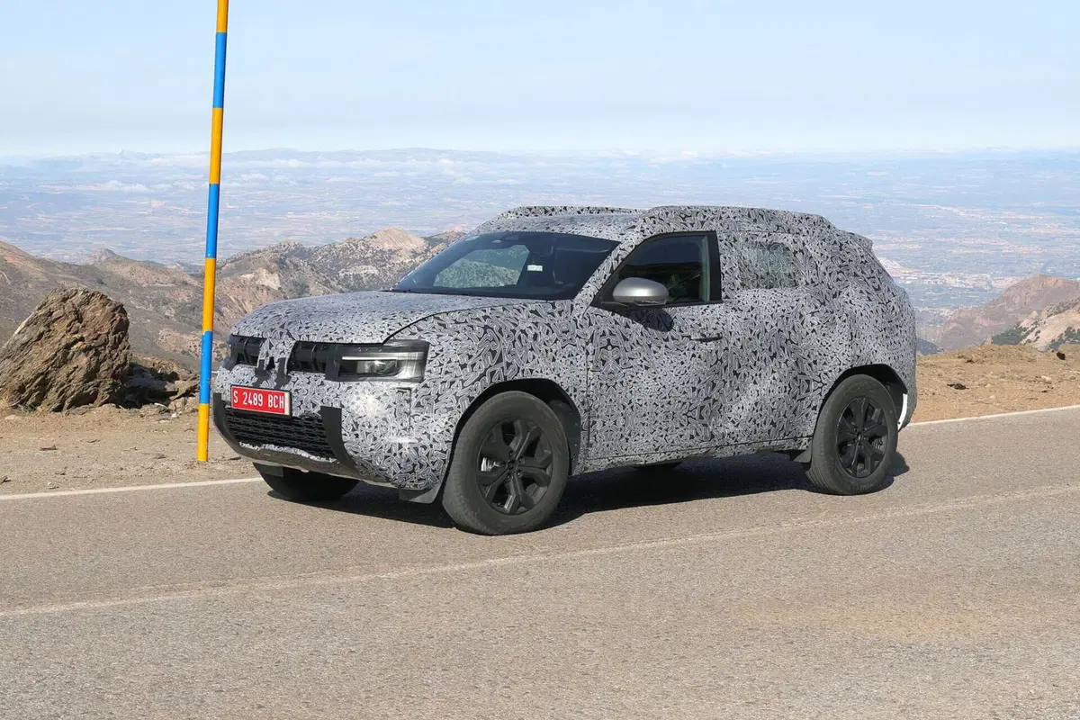 Dacia Duster 2024, la nuova generazione è in arrivo [Foto Spia] (10)