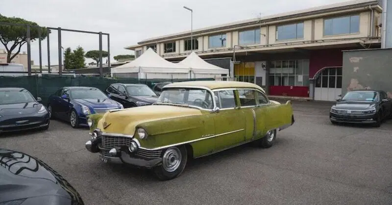 La Cadillac di Tot&ograve; va all'asta: principesca, V8 e lunga sei metri