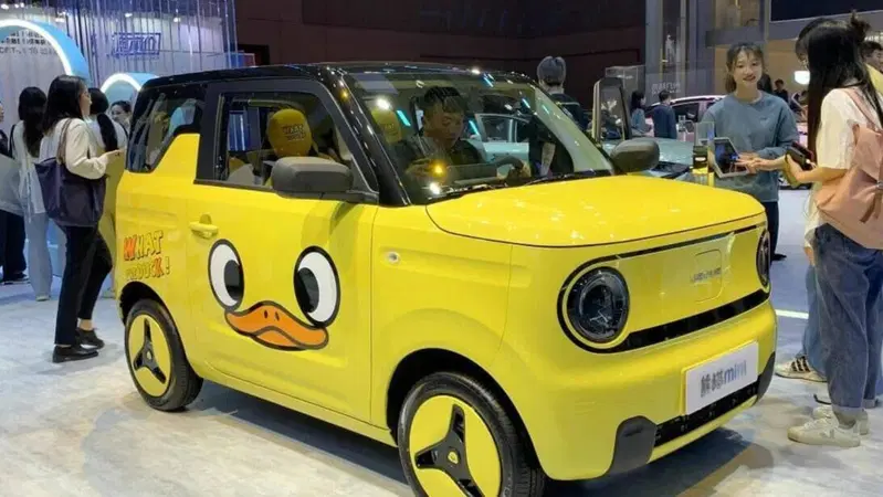 Se questa &egrave; una Panda: Geely "what the Duck"
