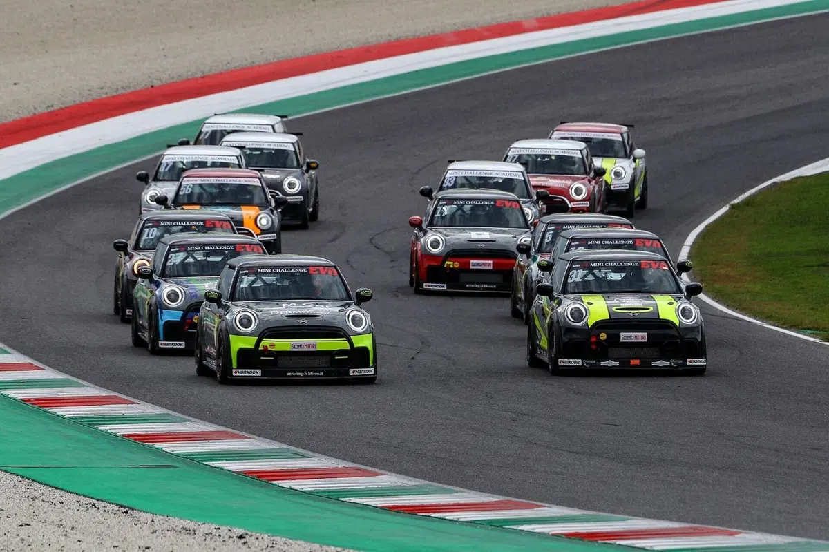 BMW Italia: dalla Mini Challenge Academy al Campionato Italiano Gran Turismo, il programma motorsport per il 2023 (10)