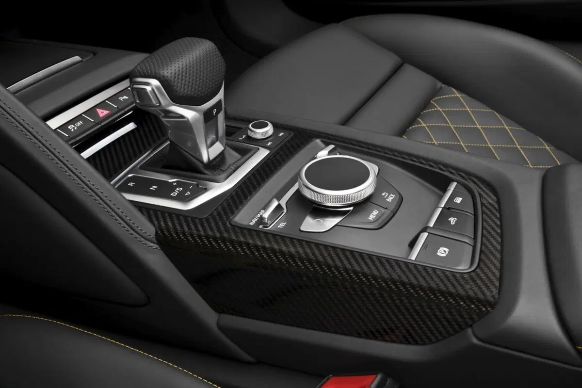 Nuova Audi R8 Spyder, la scoperta (16)