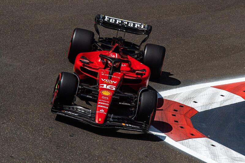 Due pole position per Charles Leclerc a Baku