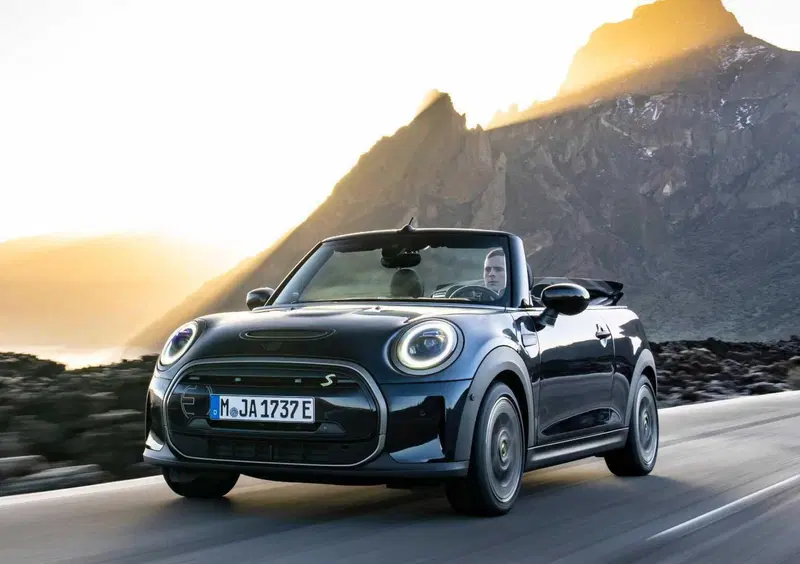 MINI Mini Cabrio (2023-->>) (25)