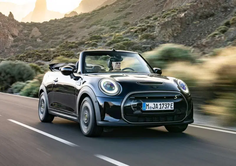 MINI Mini Cabrio (2023-->>) (26)