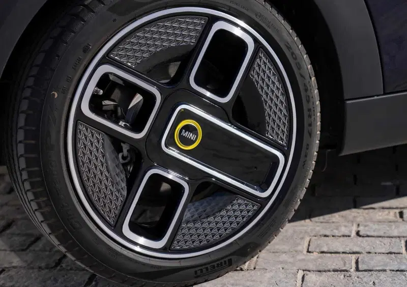 MINI Mini Cabrio (2023-->>) (39)