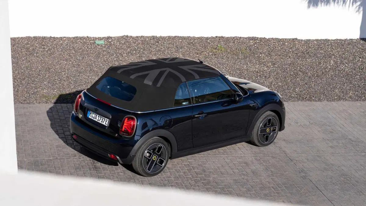 MINI Mini Cabrio 2.0 John Cooper Works JCW auto (53)