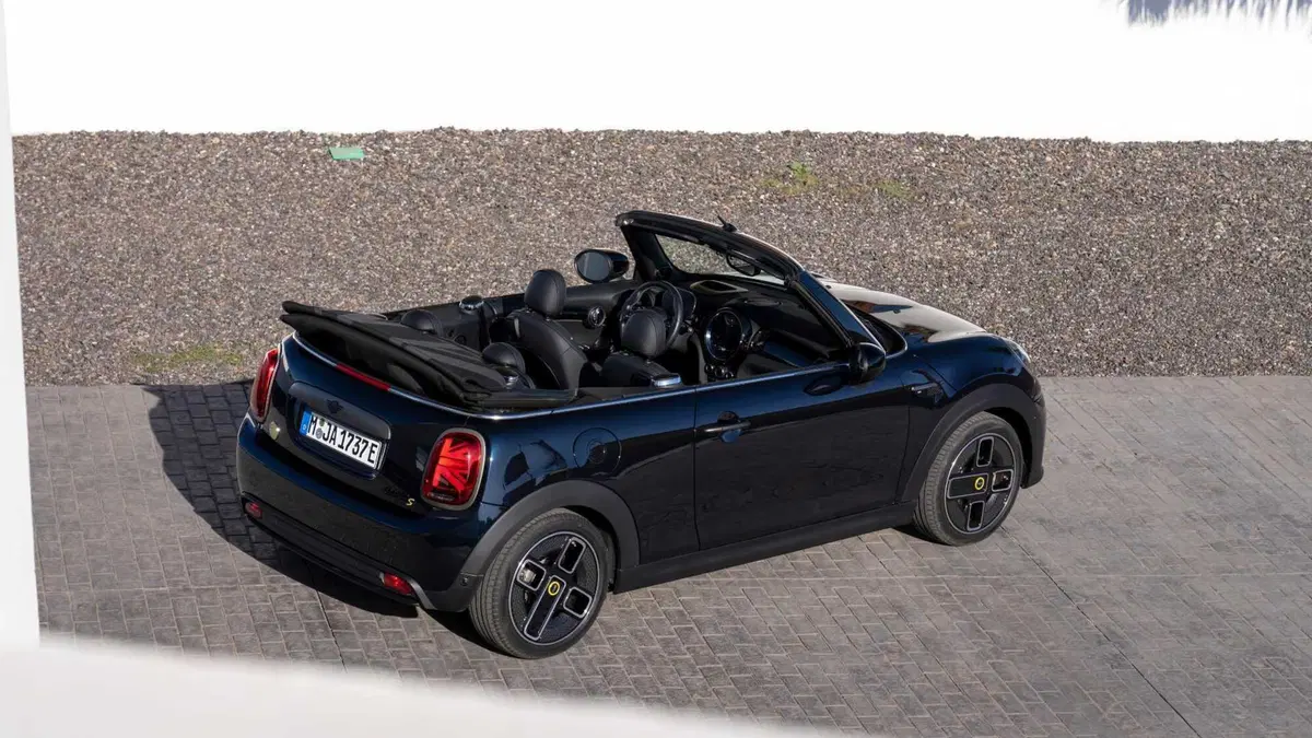 MINI Mini Cabrio 2.0 John Cooper Works JCW auto (54)