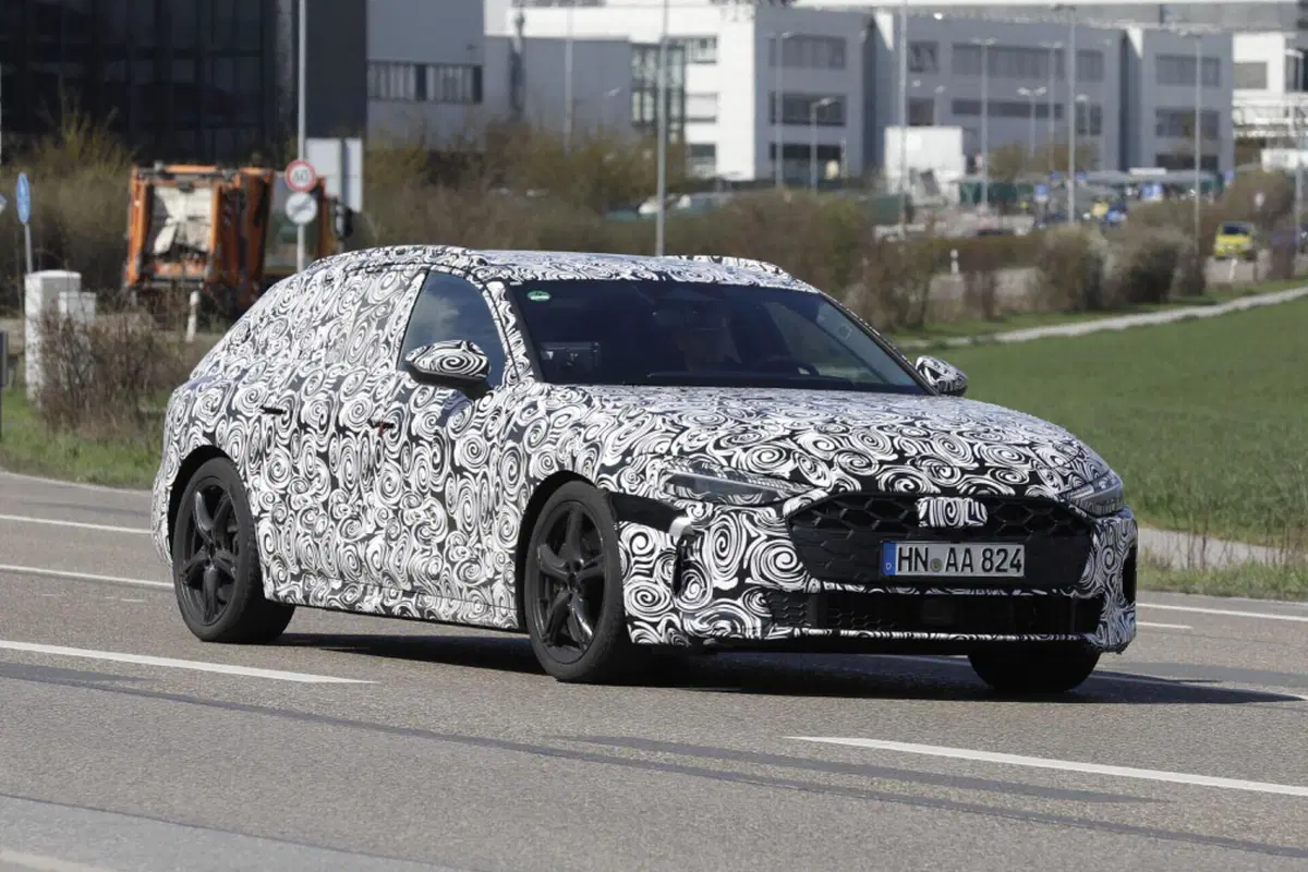 Audi A5 e S5 2023, sarà ibrida Mild-Hybrid e Plug-In [Foto Spia] (5)