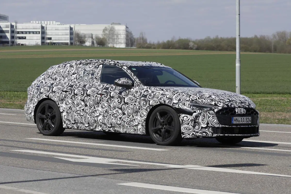 Audi A5 e S5 2023, sarà ibrida Mild-Hybrid e Plug-In [Foto Spia] (7)