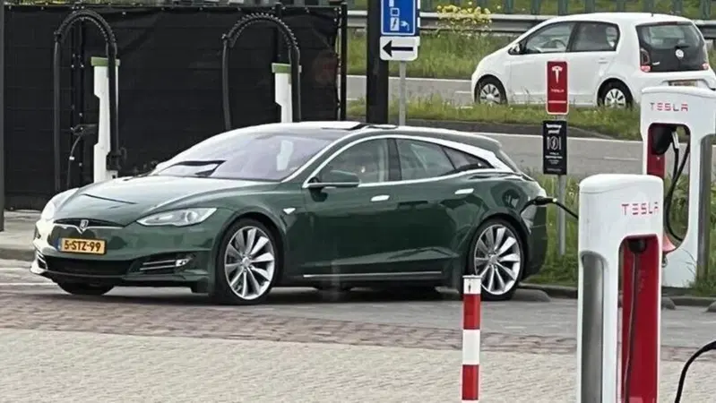 Tesla Model S, ecco la versione station wagon