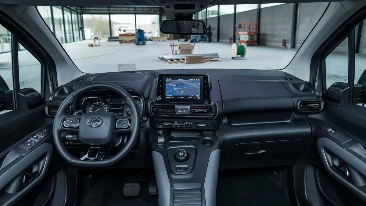 Toyota Proace City Verso City Verso 1.5D 130 CV S&S Short Executive (12)