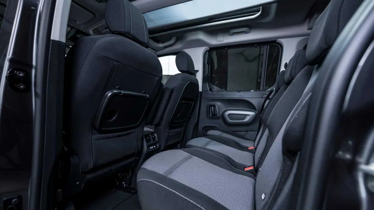 Toyota Proace City Verso City Verso 1.5D 130 CV S&S Short Executive (14)