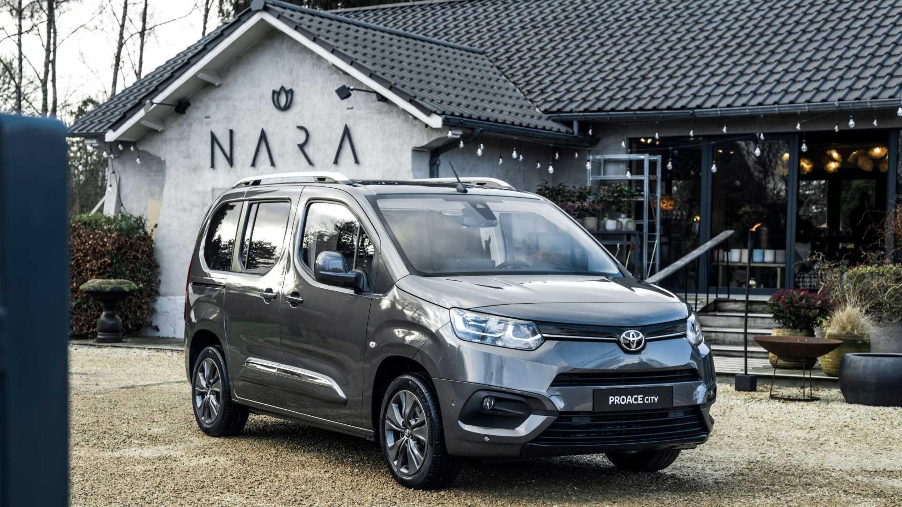 Toyota Proace City Verso Electric City Verso Electric 50kWh L2 Long D Lounge
