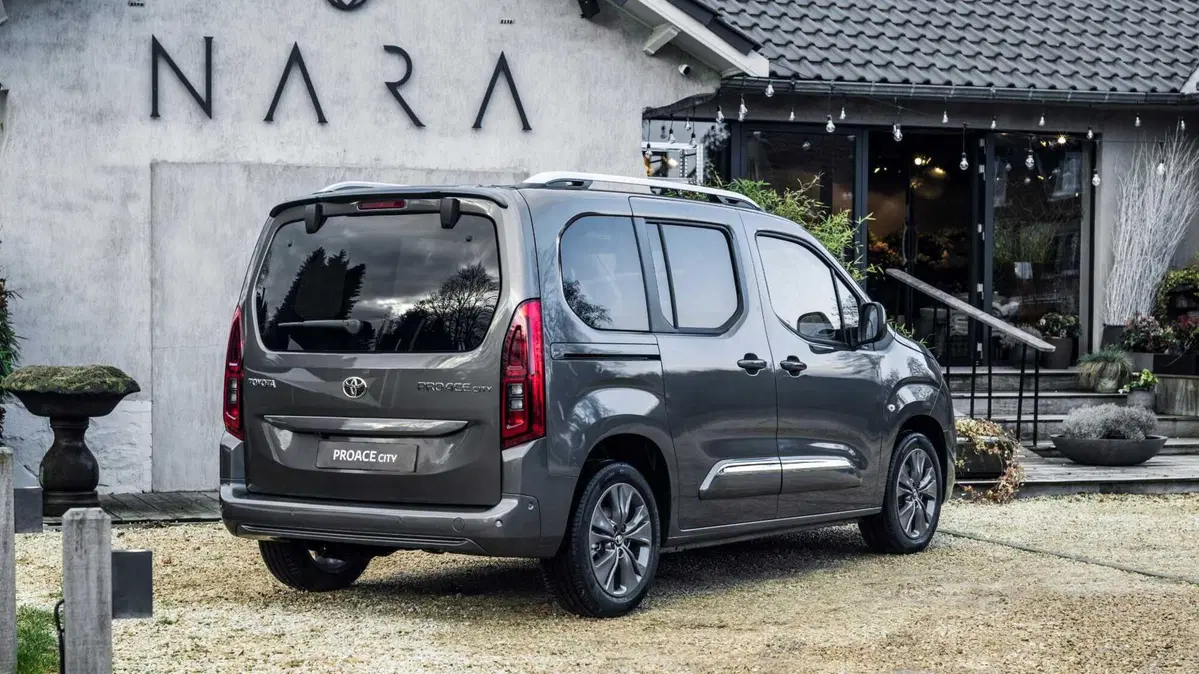 Toyota Proace City Verso Electric (2022-23) (2)