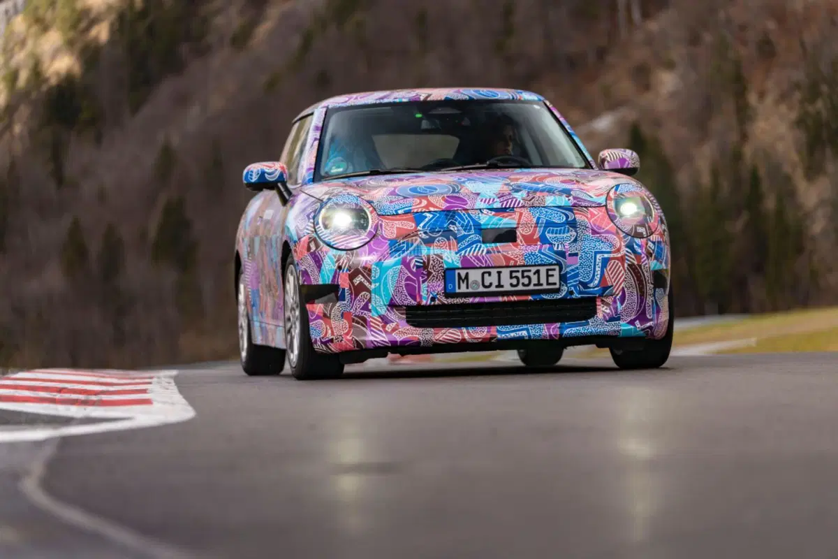 Mini Cooper SE 2023, ecco la nuova generazione dell’elettrica [VIDEO]  (7)