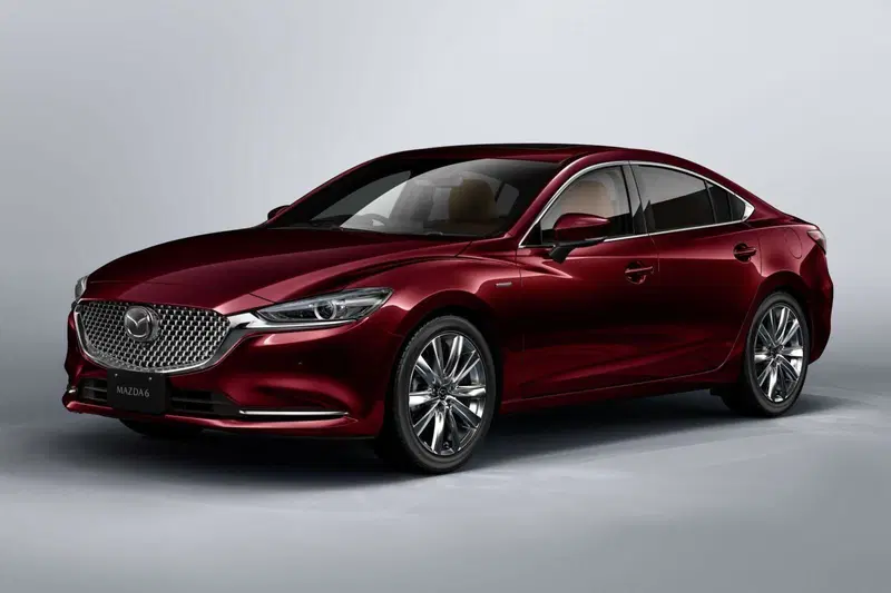Mazda 6 a sei cilindri? No, ma potrebbe esser sostituita da un'elettrica cinese...
