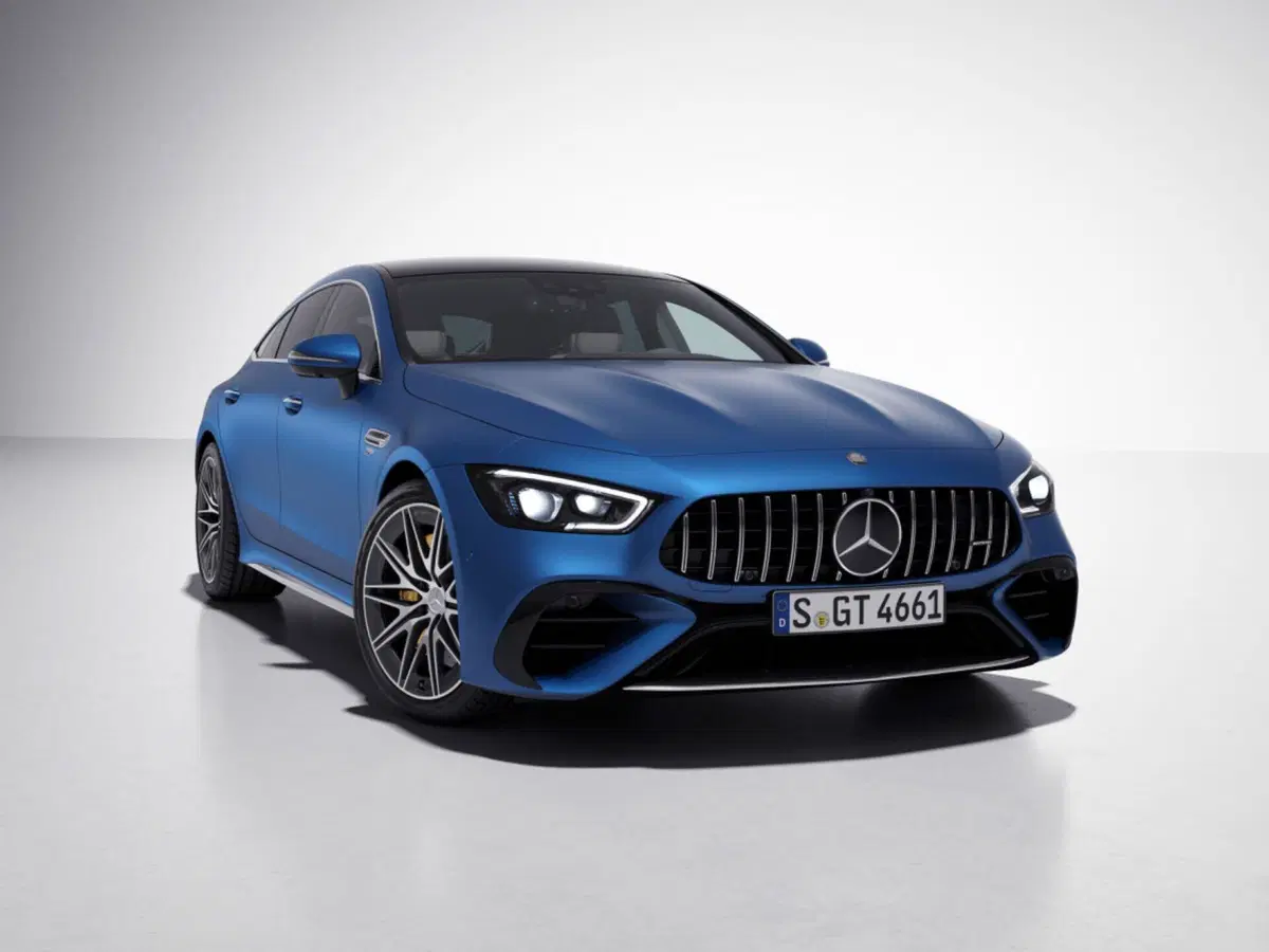 Mercedes-AMG GT Coupé 4, nuovi aggiornamenti in arrivo  (3)
