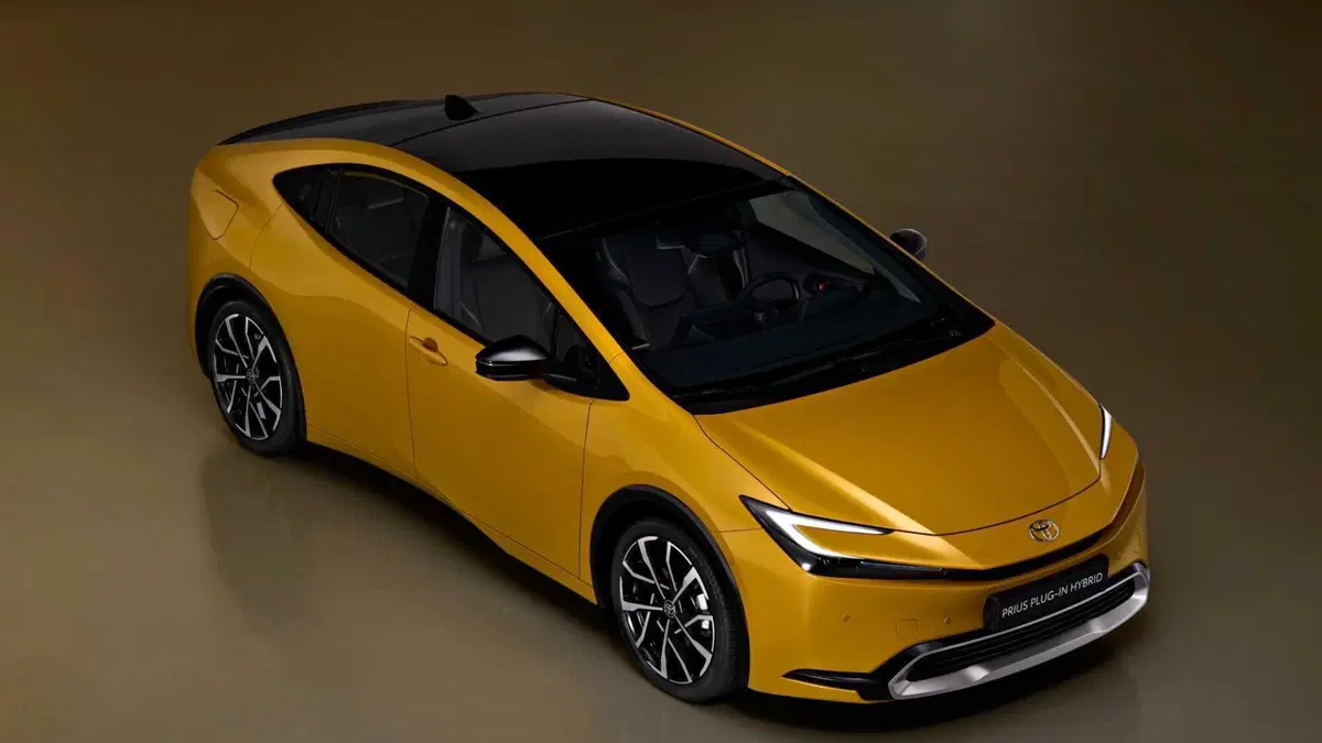 Toyota Prius (2)