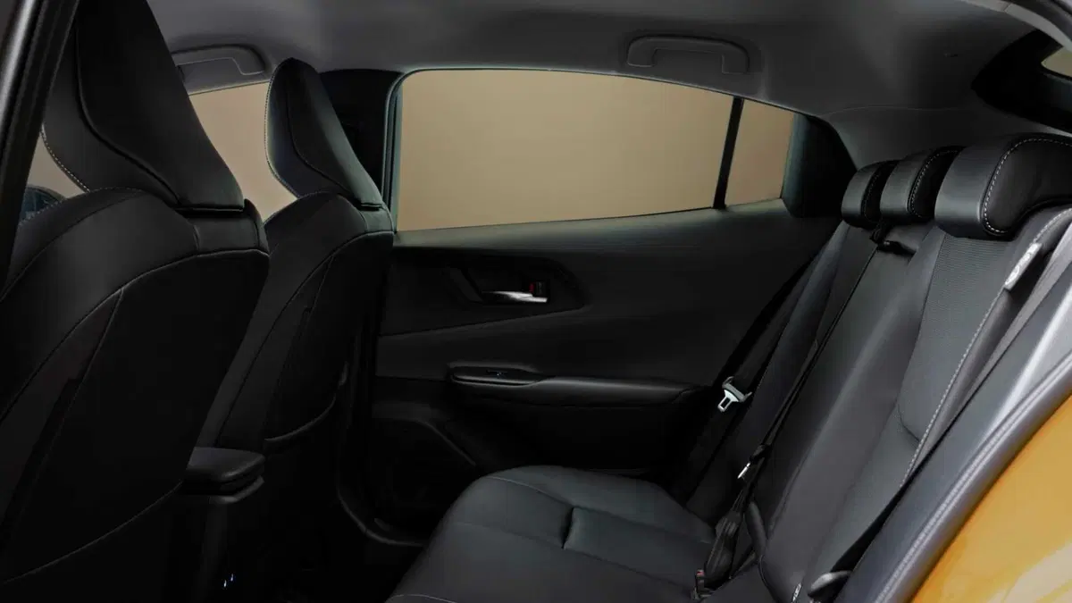 Toyota Prius (10)