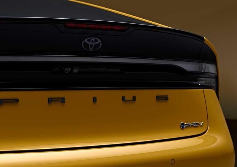 Toyota Prius (2023->>) (16)
