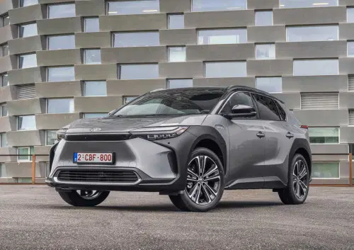Toyota bZ4X (2023-->>)