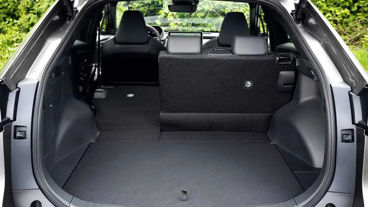 Toyota bZ4X EV 218 CV First Edition AWD (16)