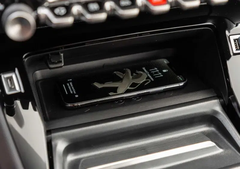 Peugeot 208 (39)