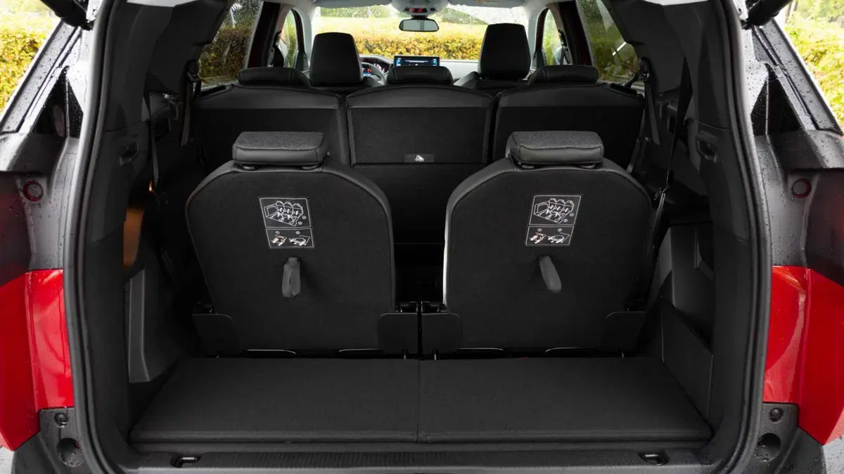 Peugeot 5008 BlueHDi 150 S&S Business (13)