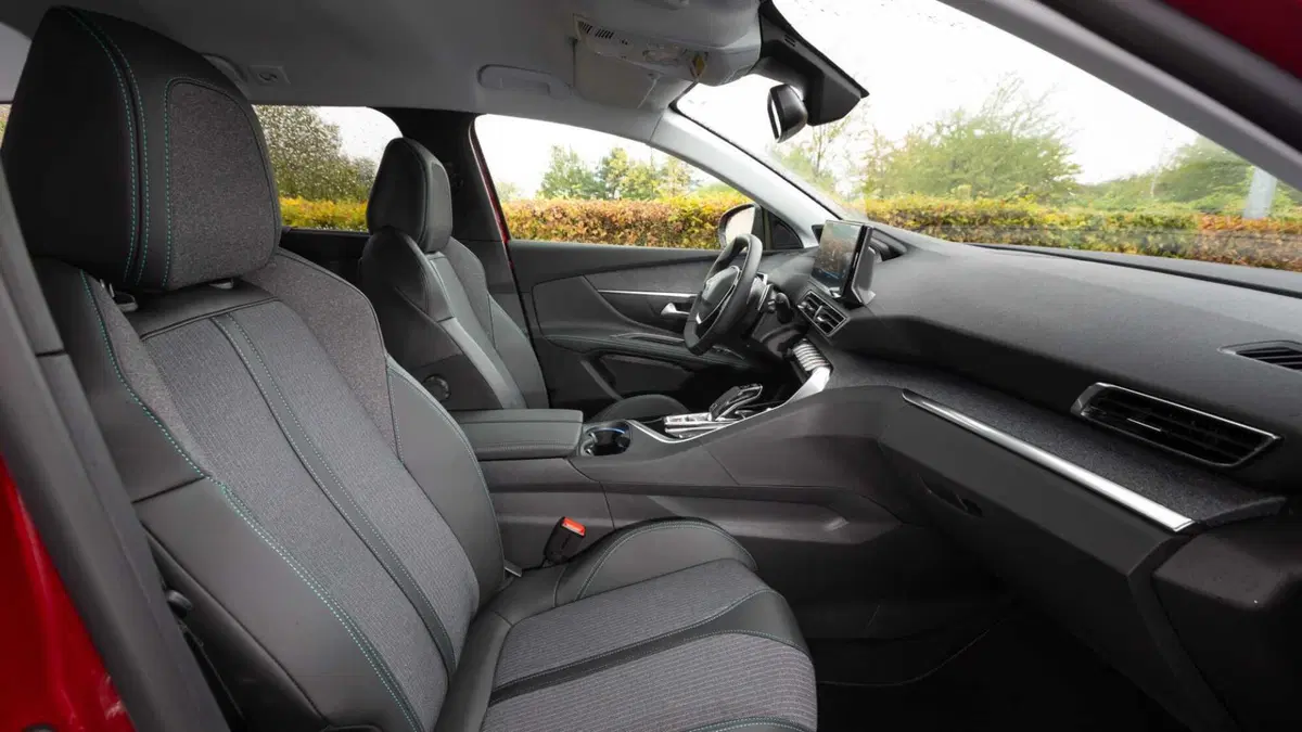 Peugeot 5008 BlueHDi 150 S&S Business (10)