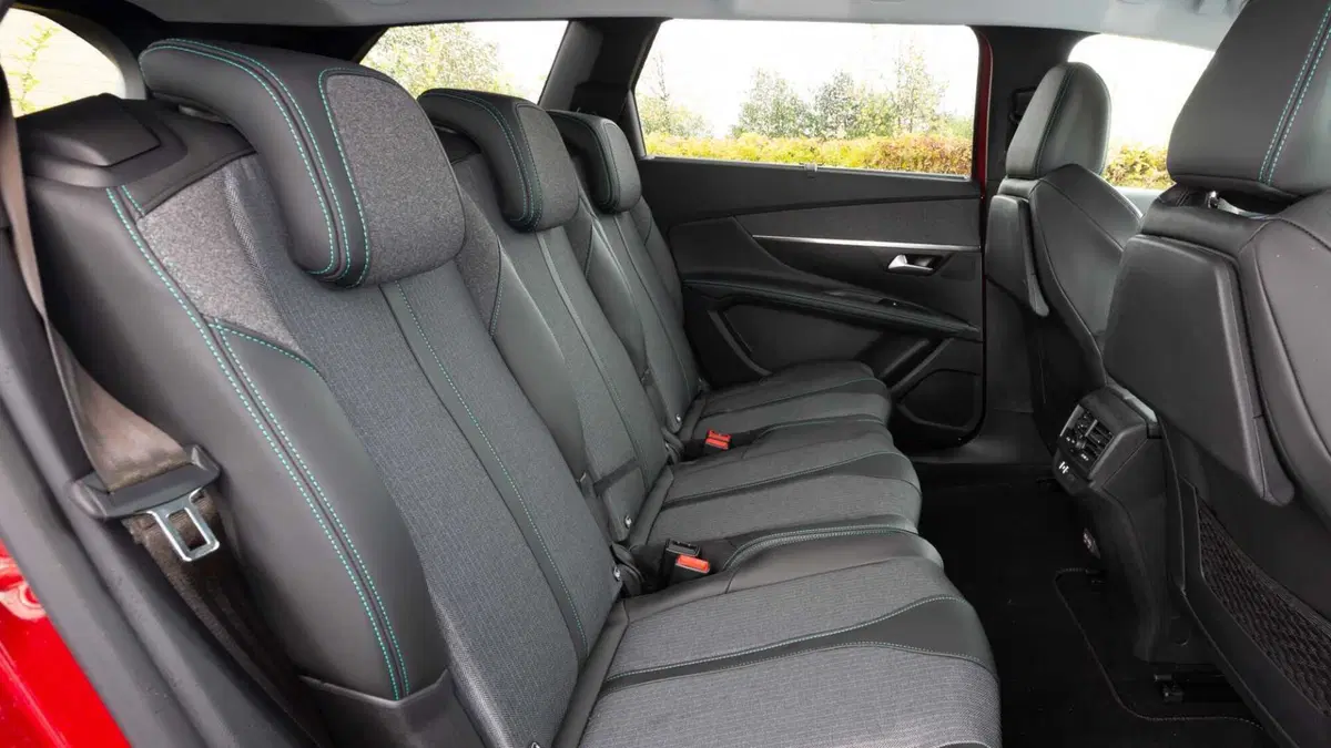 Peugeot 5008 BlueHDi 150 S&S Business (12)