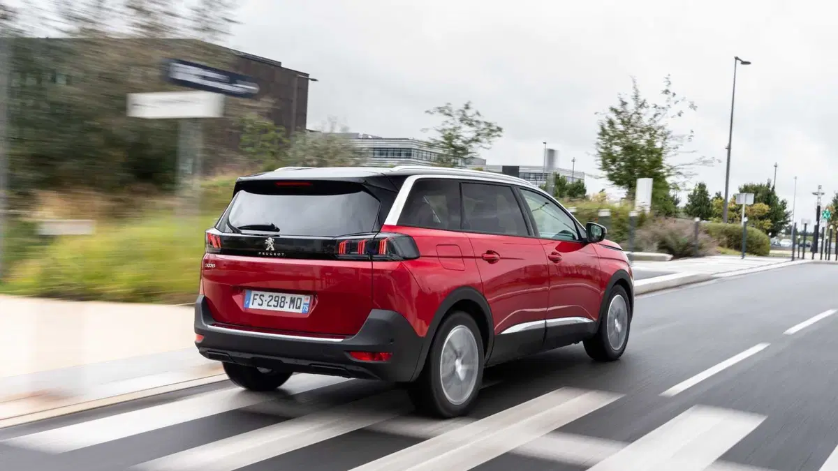Peugeot 5008 BlueHDi 150 S&S Business (6)