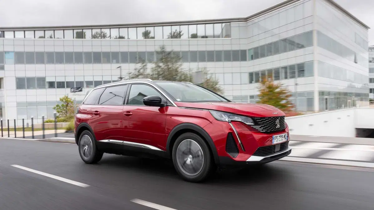 Peugeot 5008 BlueHDi 150 S&S Business (4)