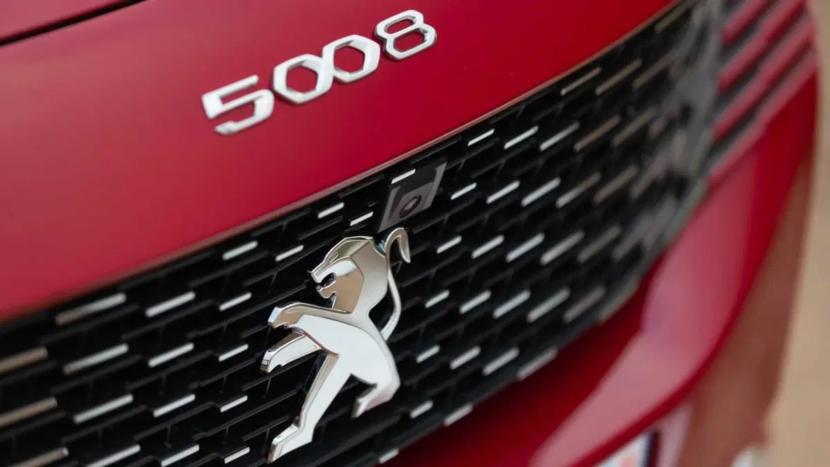 Peugeot 5008 BlueHDi 150 S&S Business (14)