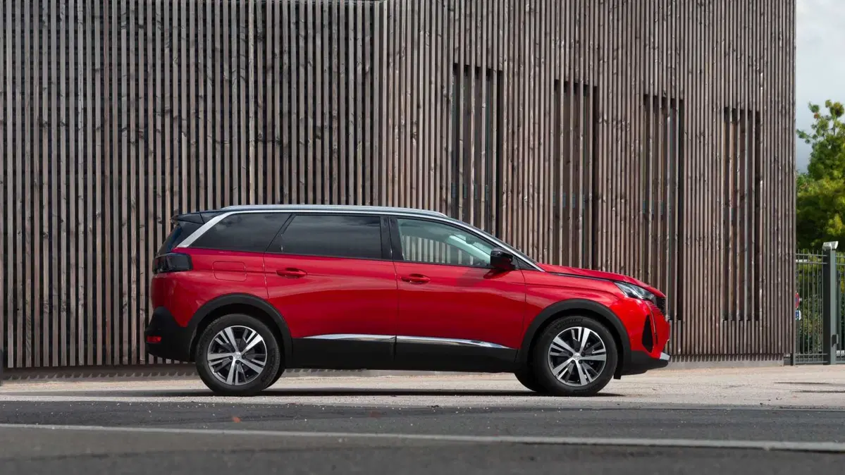 Peugeot 5008 BlueHDi 150 S&S Business (3)