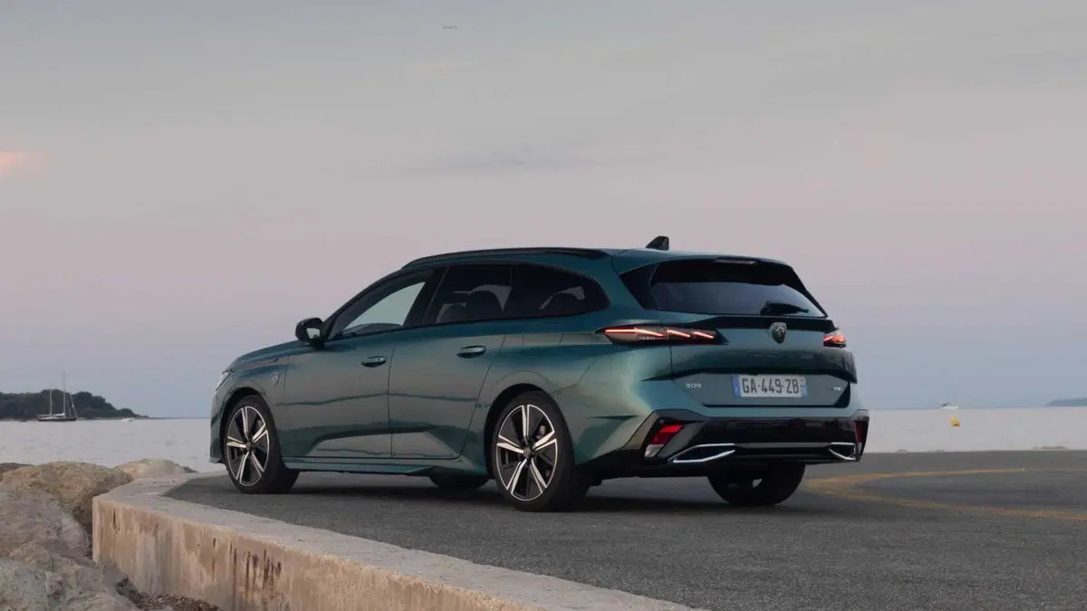 Peugeot 308 SW 54 kWh Allure (5)