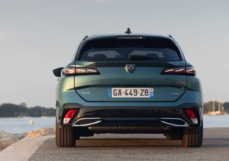 Peugeot 308 SW (2021-->>) (9)