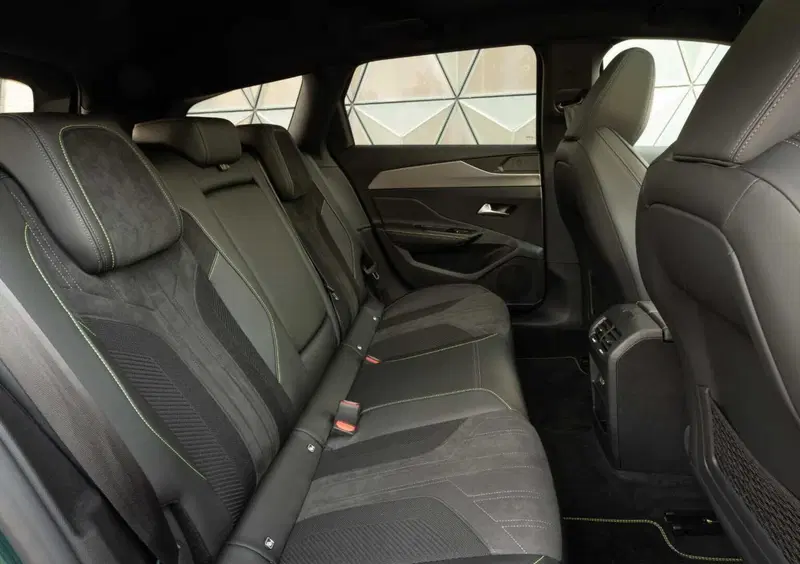 Peugeot 308 SW (2021-->>) (11)