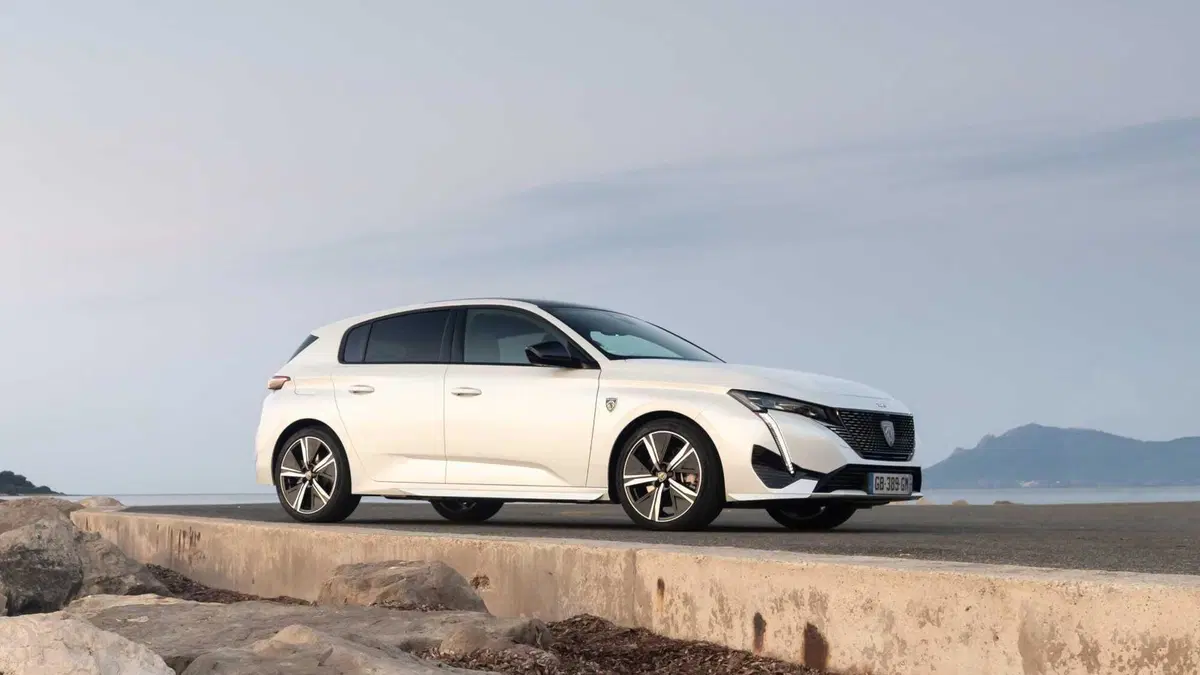 Peugeot 308 (2021-->>) (3)