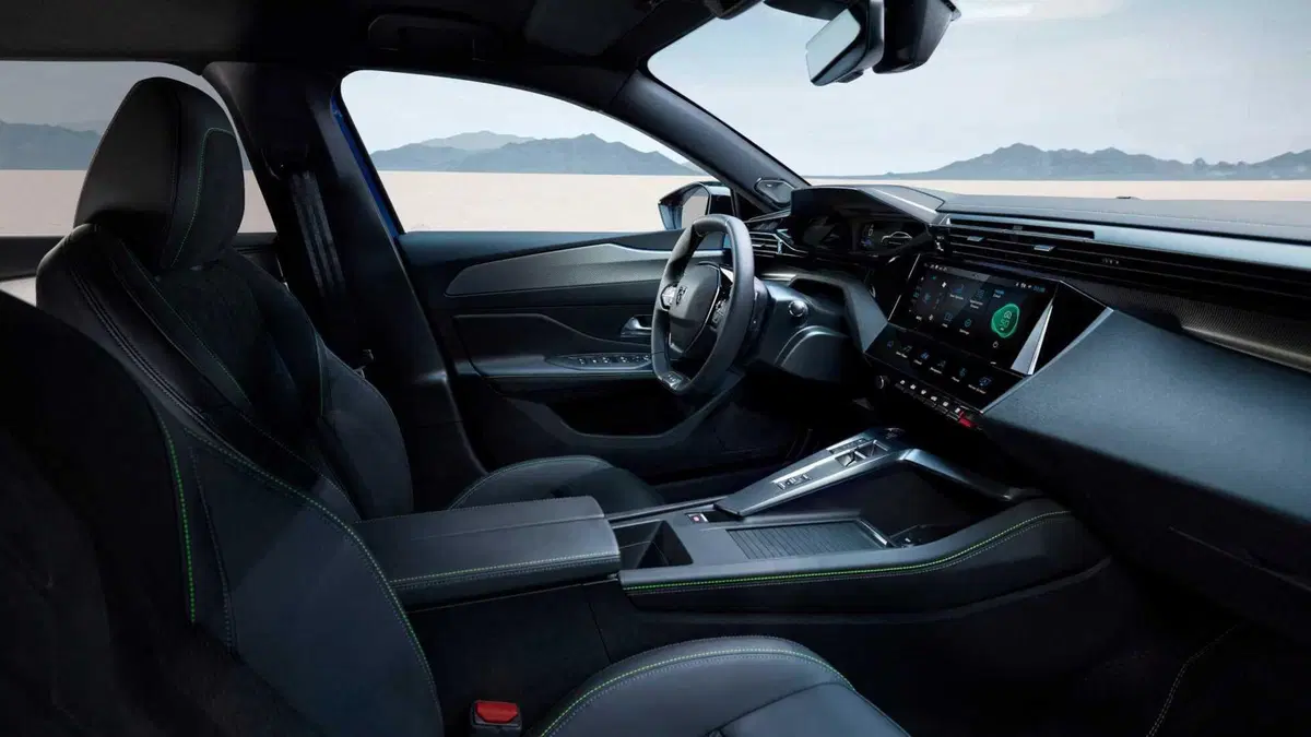 Peugeot 408 1.2 hybrid Allure 136cv e-dsc6 (10)