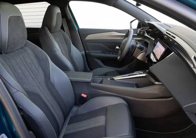 Peugeot 408 (2022-->>) (11)