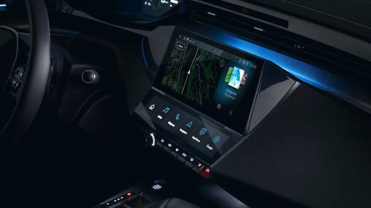 Peugeot 408 1.2 hybrid Allure 136cv e-dsc6 (21)