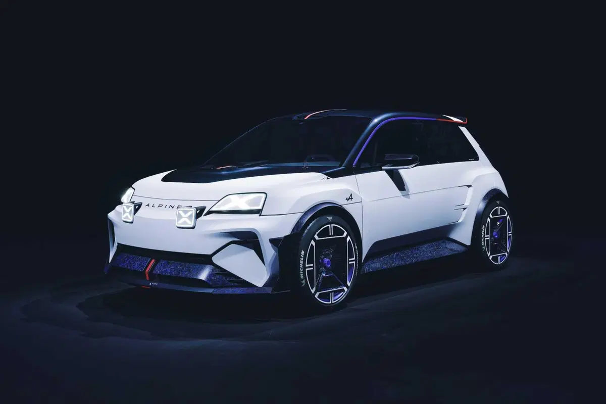 Alpine A-290 beta: vista dal vivo è ancora più effetto R5 Turbo [VIDEO] (8)