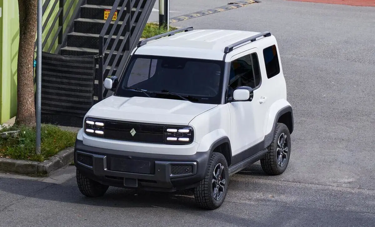 La nuova Baojun Yep cinese, replica elettrica della Suzuki Jimny (ma più piccola) (2)