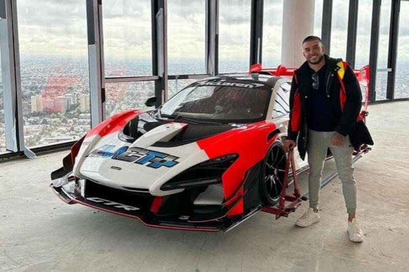 Adrian Portelli e la sua McLaren Senna al 57&deg; piano a Melbourne